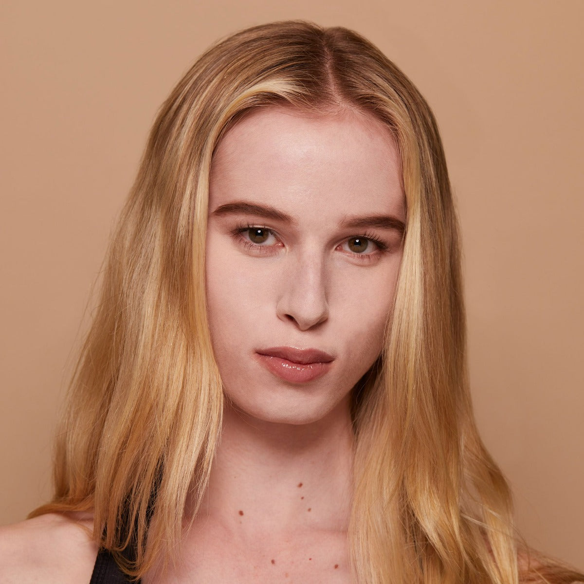 Kim-Chi-Chic-Beauty-A-Really-Good-Foundation-101L-Very-Fair-Neutral-Undertones-influencer