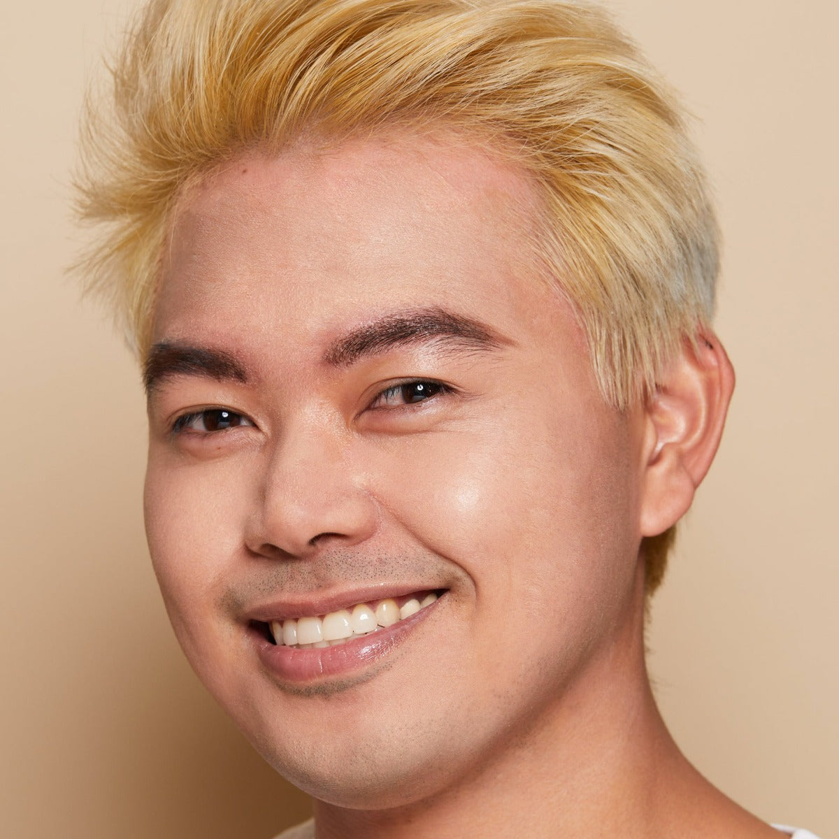 A-Really-Good-Foundation-114M-Medium-Neutral-Undertones-influencer