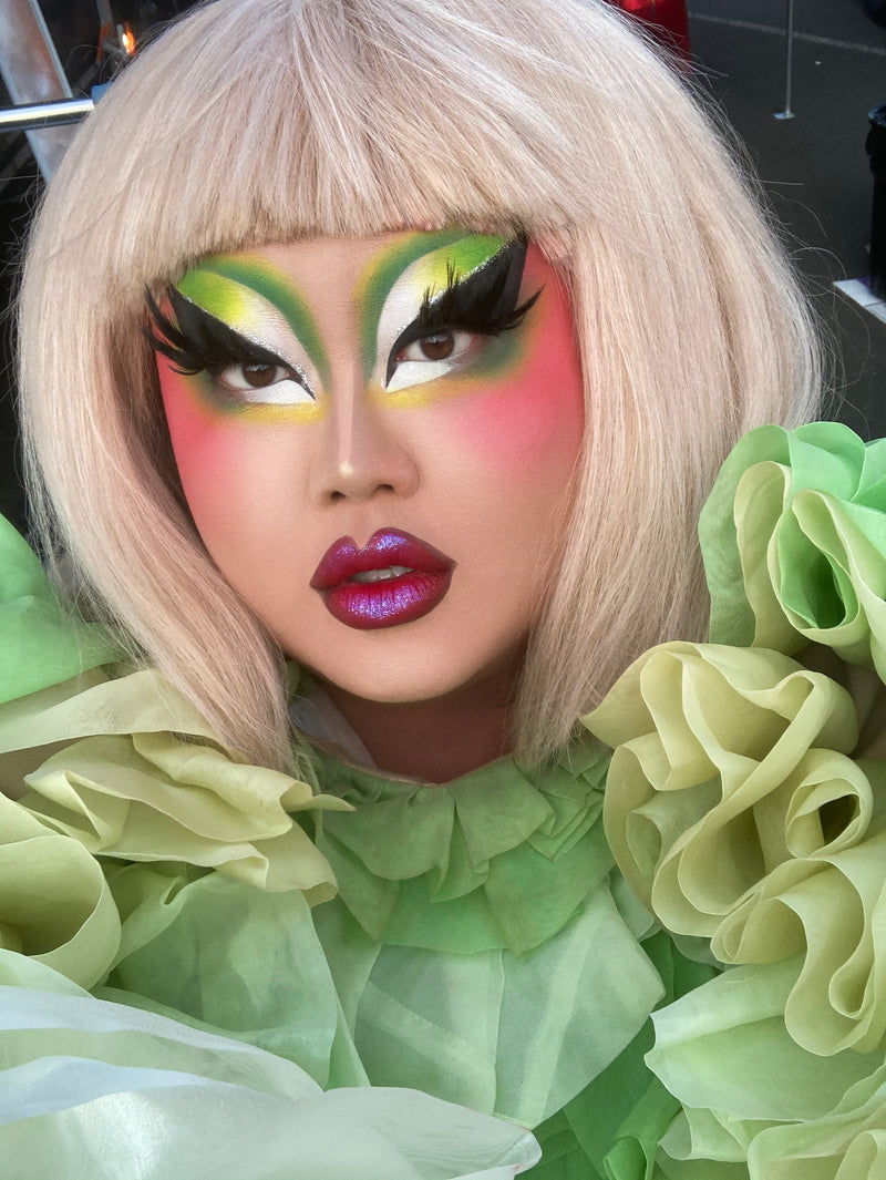 KimChi-Chic-Beauty-Juicy-Nine-Pressed-Shadow-Palette-01-Virgin-Mojito-green