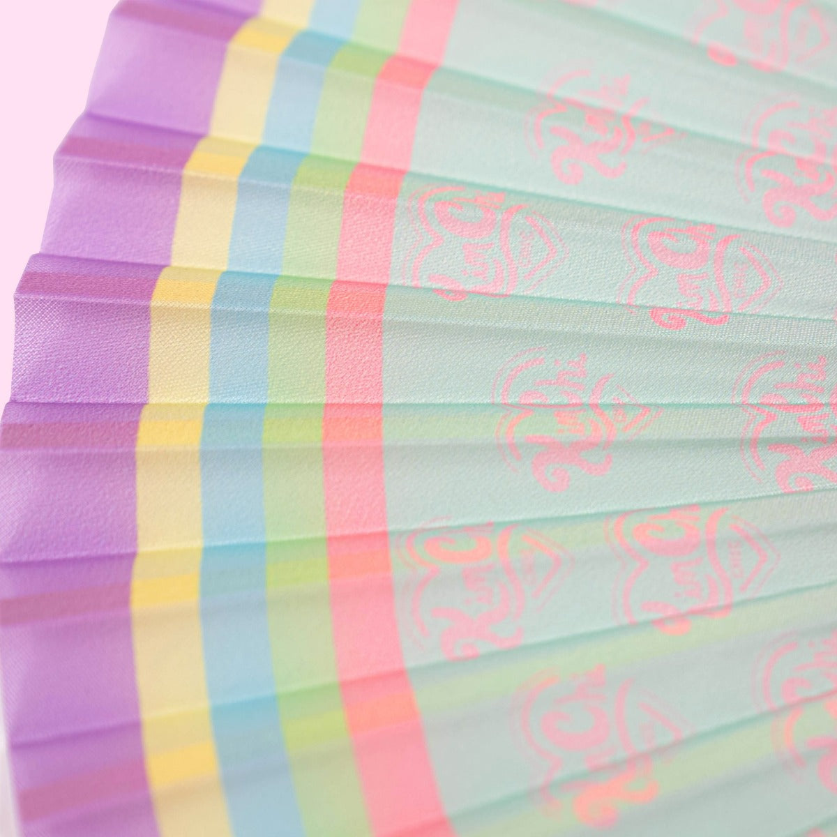 KimChi-Chic-Beauty-Green-Fan-detail