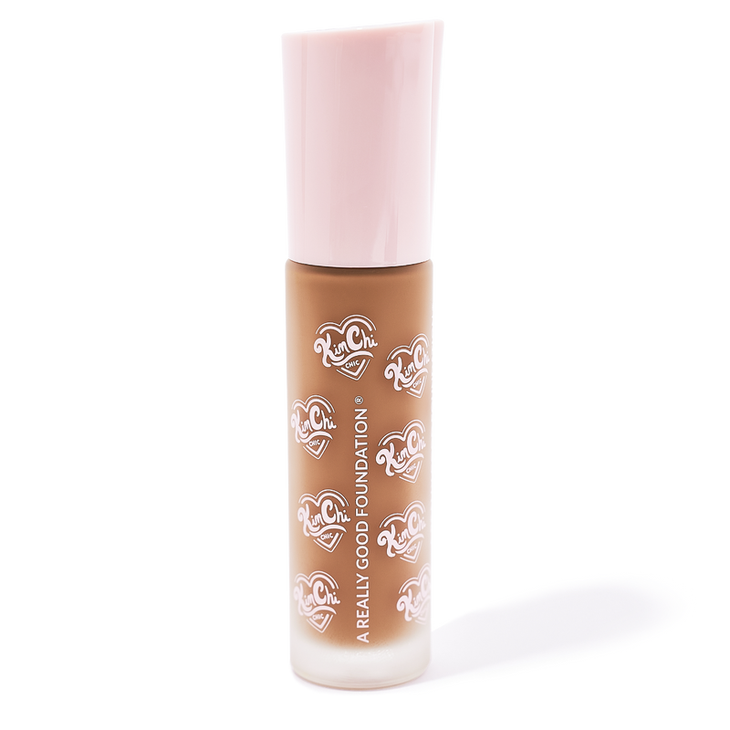 Kim-Chi-Chic-Beauty-A-Really-Good-Foundation-127MD-Tan-Neutral-Undertones-packaging